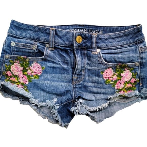 American Eagle Outfitters Pants - American Eagle Floral Embroidered Stretch Jeans Shorts, Size 0, NWOT